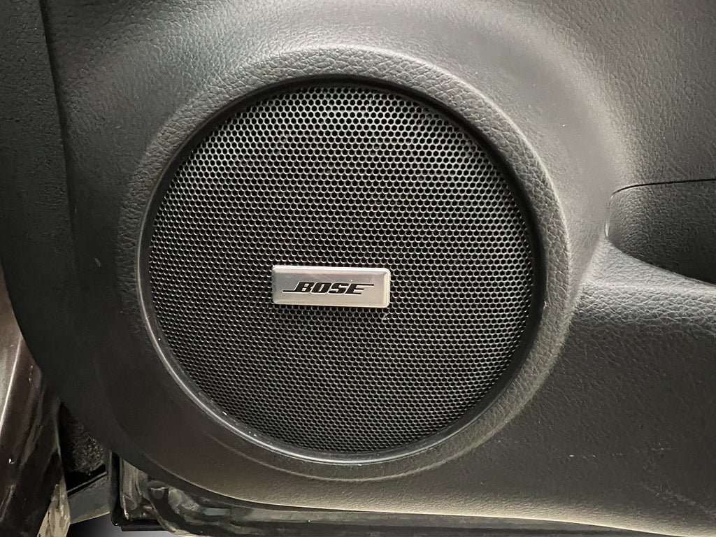 Vehicle Image 24