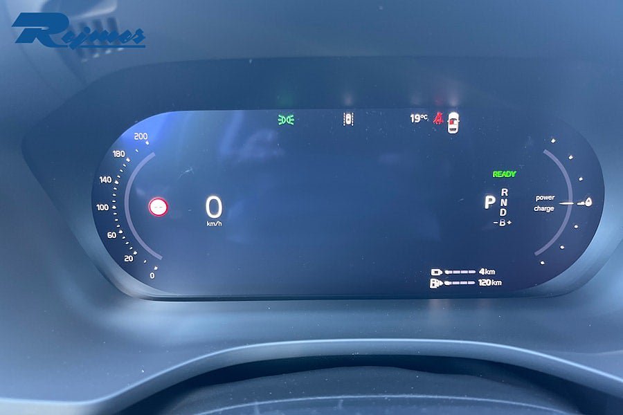Vehicle Image 9