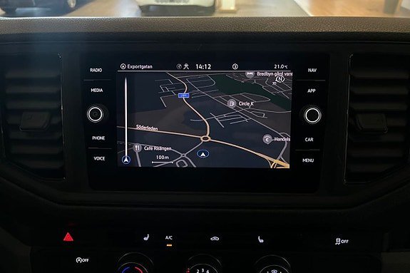 Vehicle Image 21
