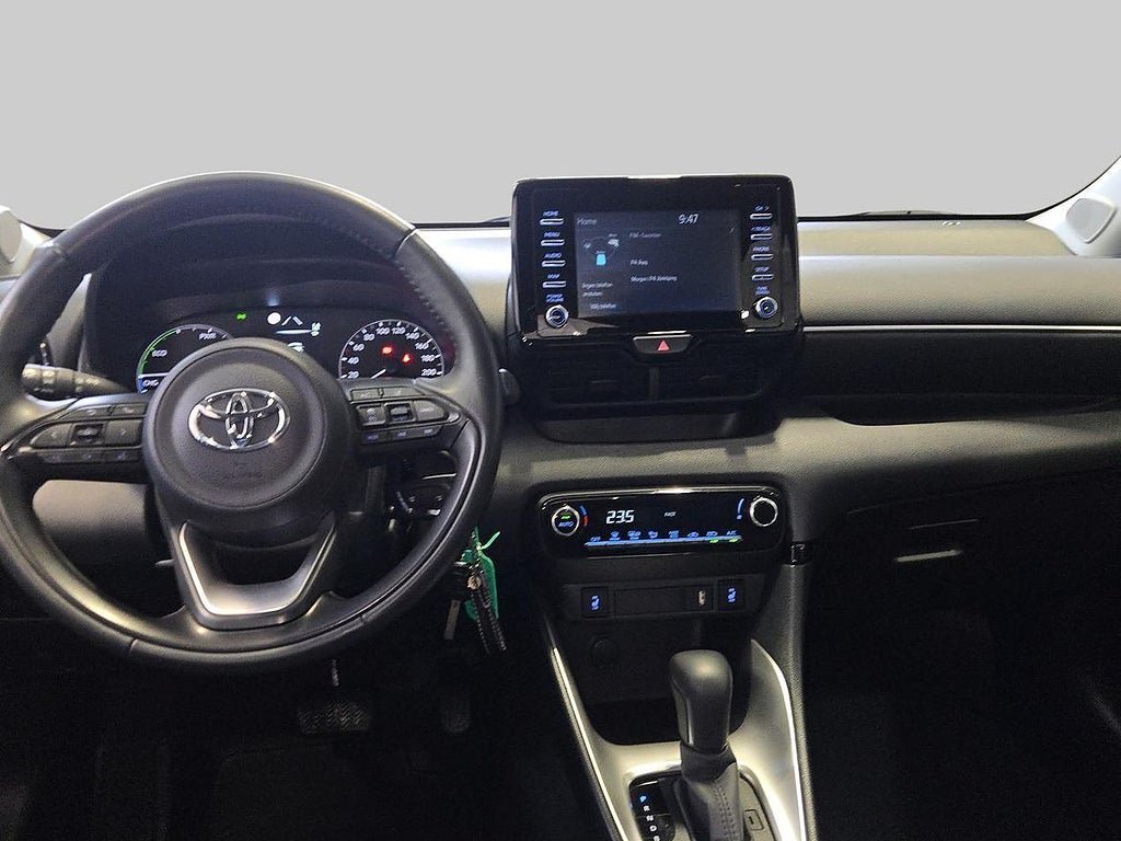 Vehicle Image 11