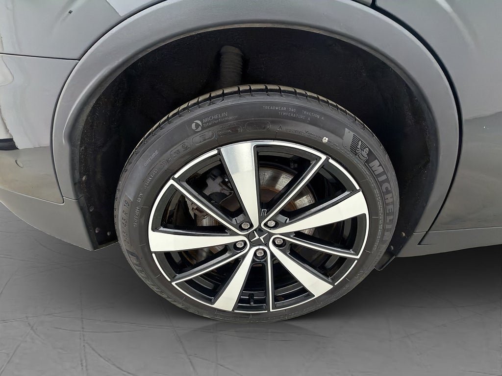 Vehicle Image 38