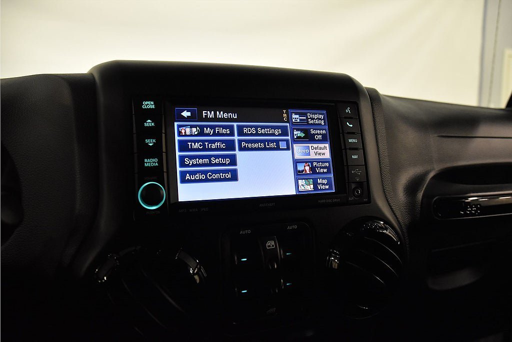 Vehicle Image 15