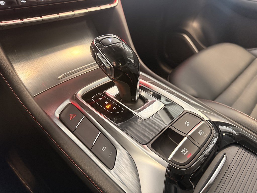 Vehicle Image 24