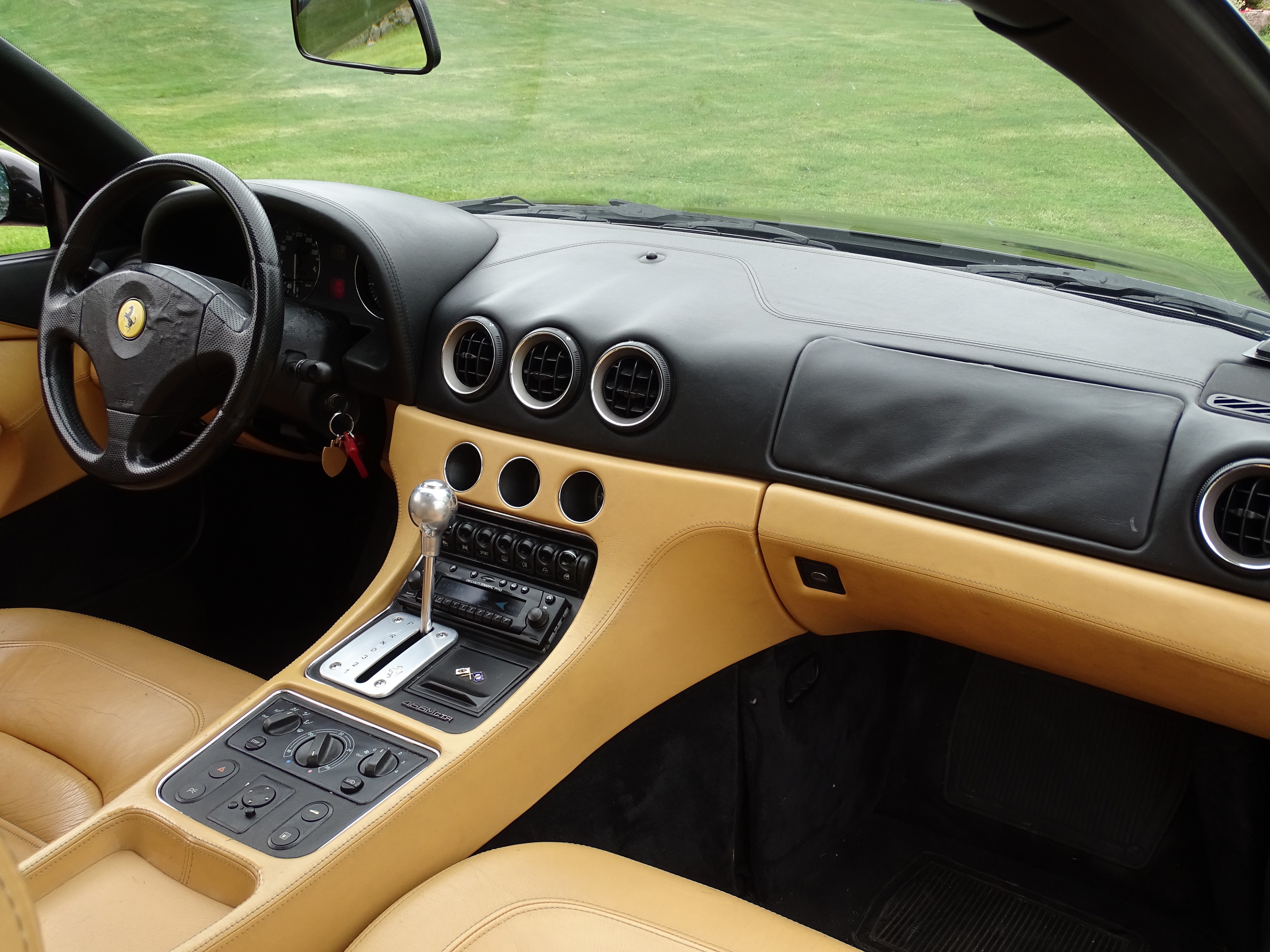 Vehicle Image 38