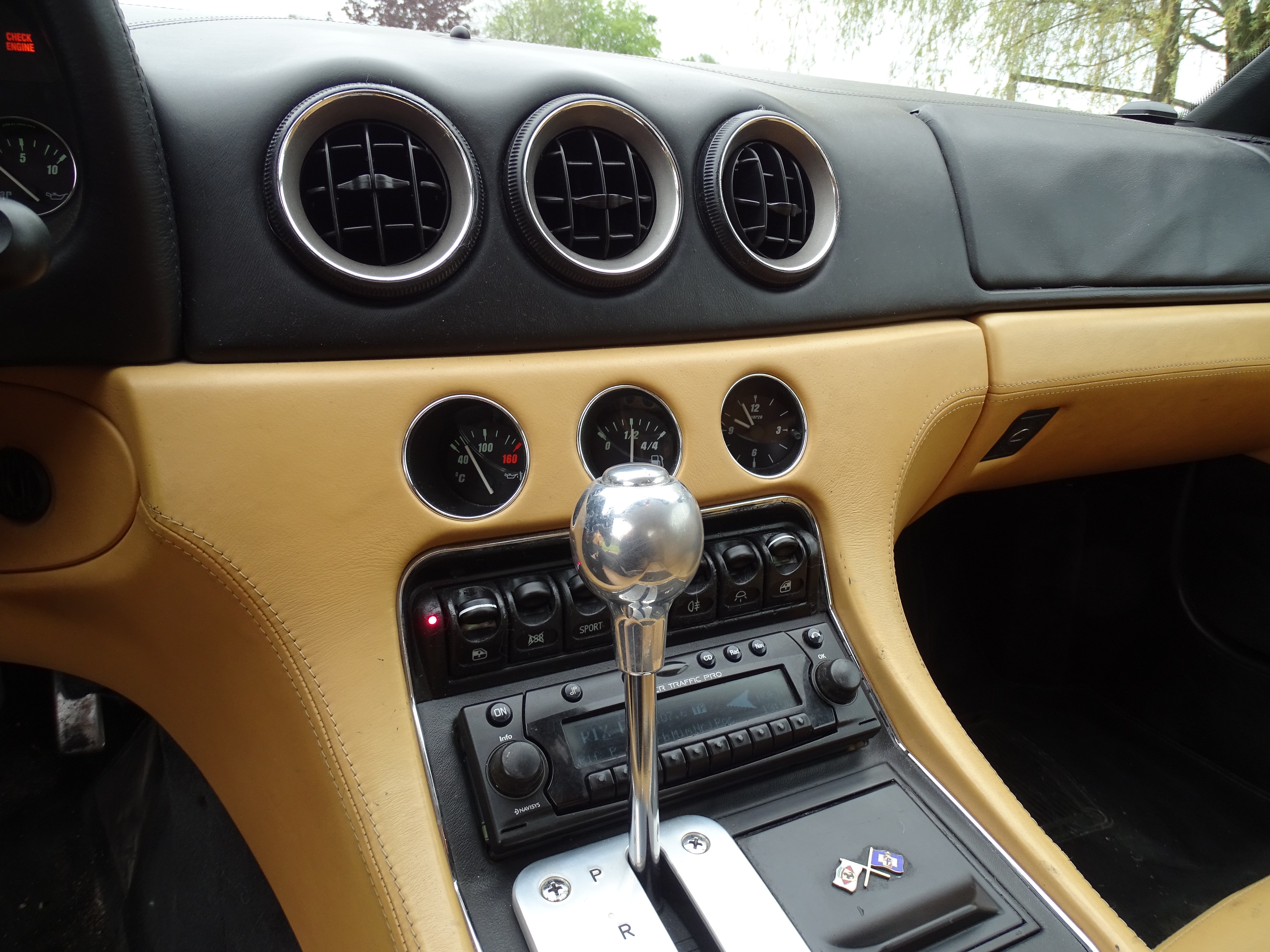 Vehicle Image 40