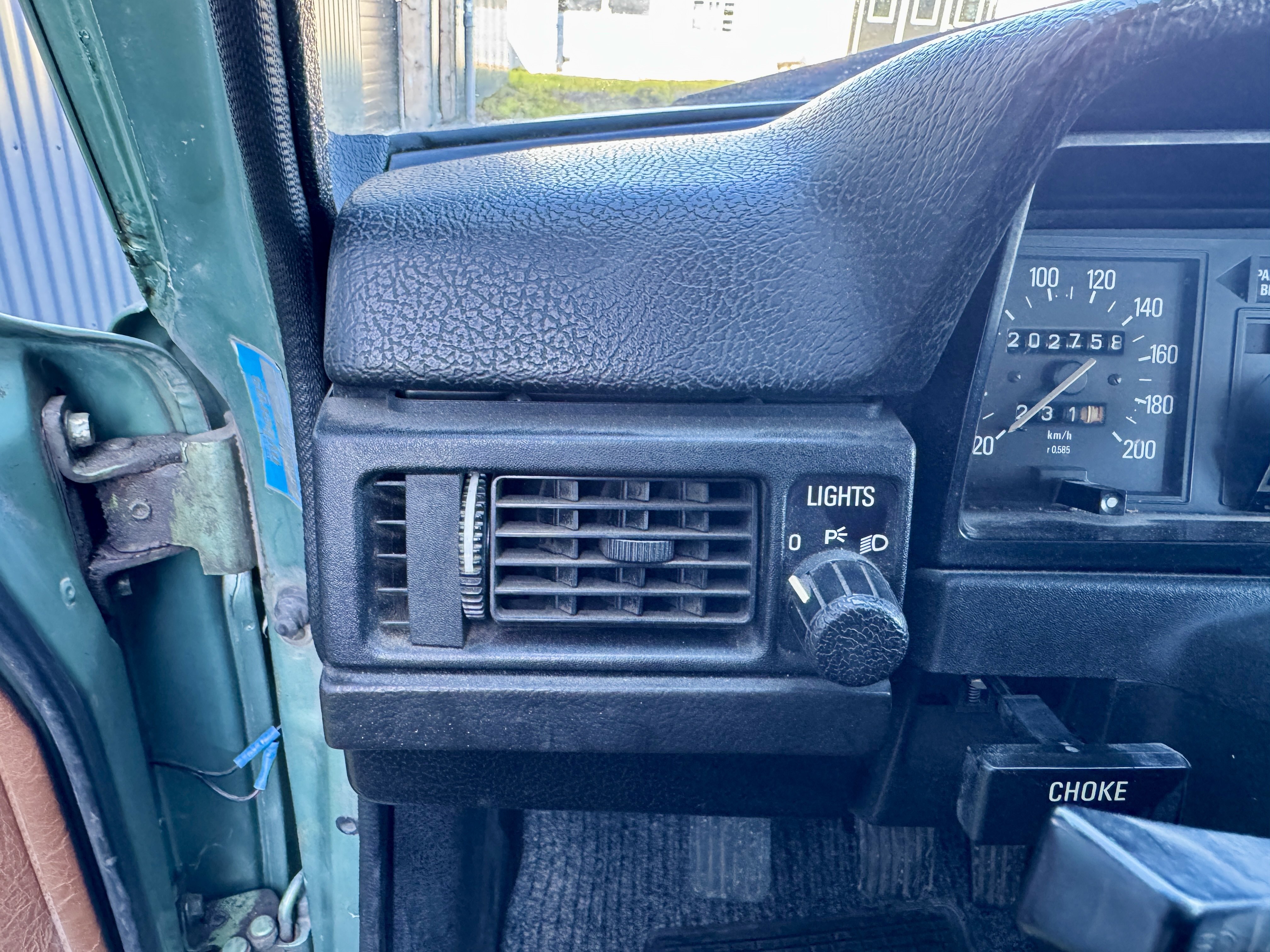 Vehicle Image 34