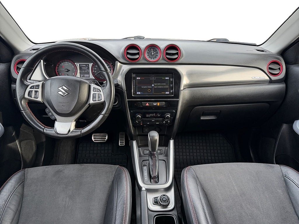 Vehicle Image 9