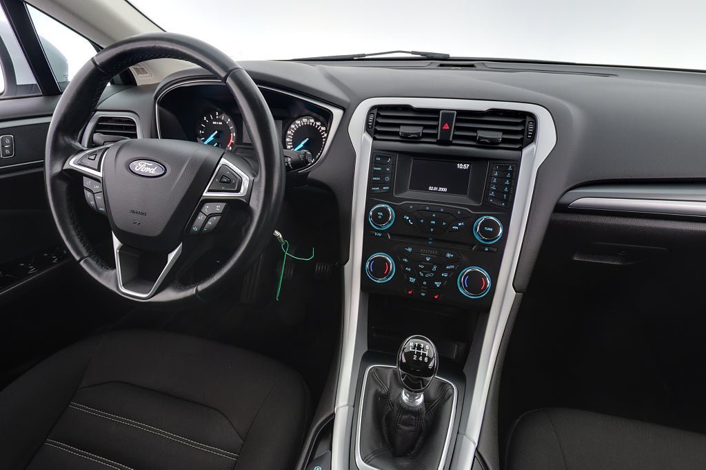 Vehicle Image 14