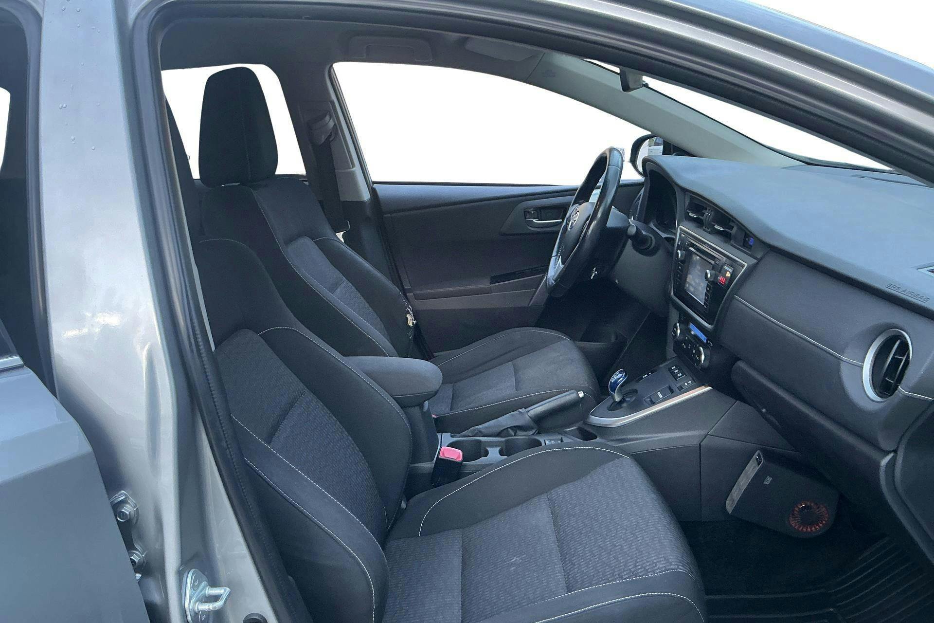 Vehicle Image 7