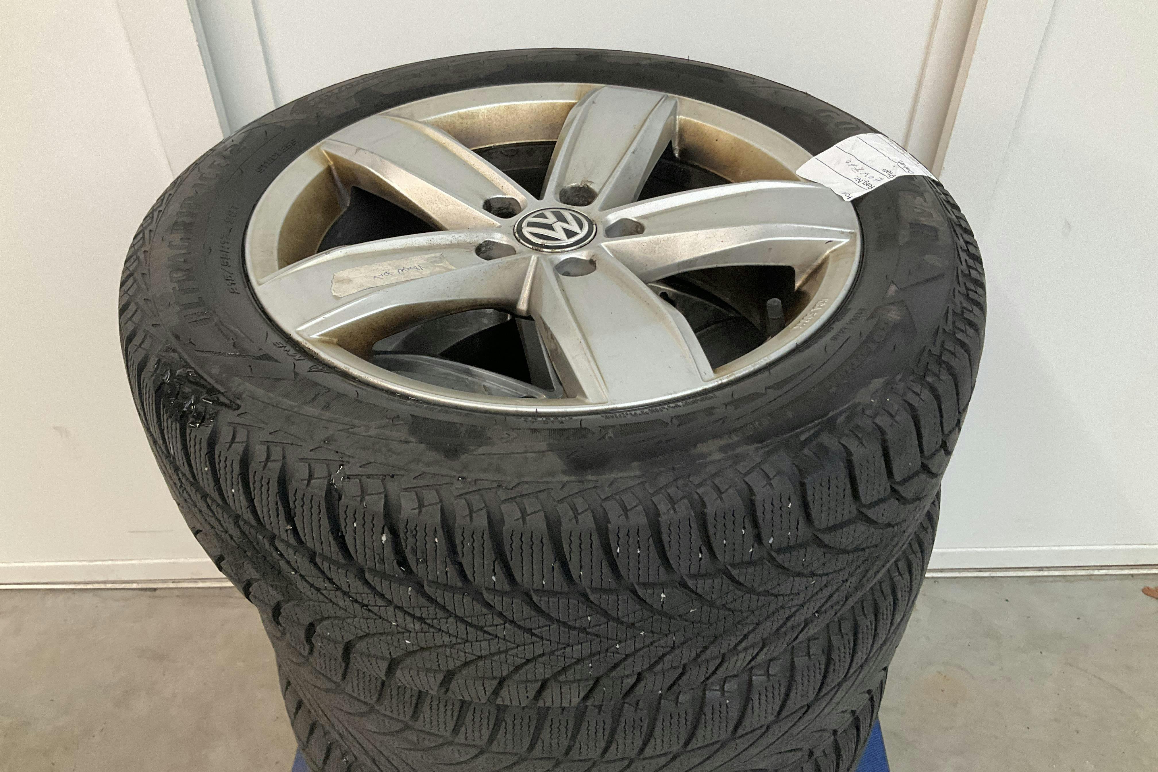 Vehicle Image 13
