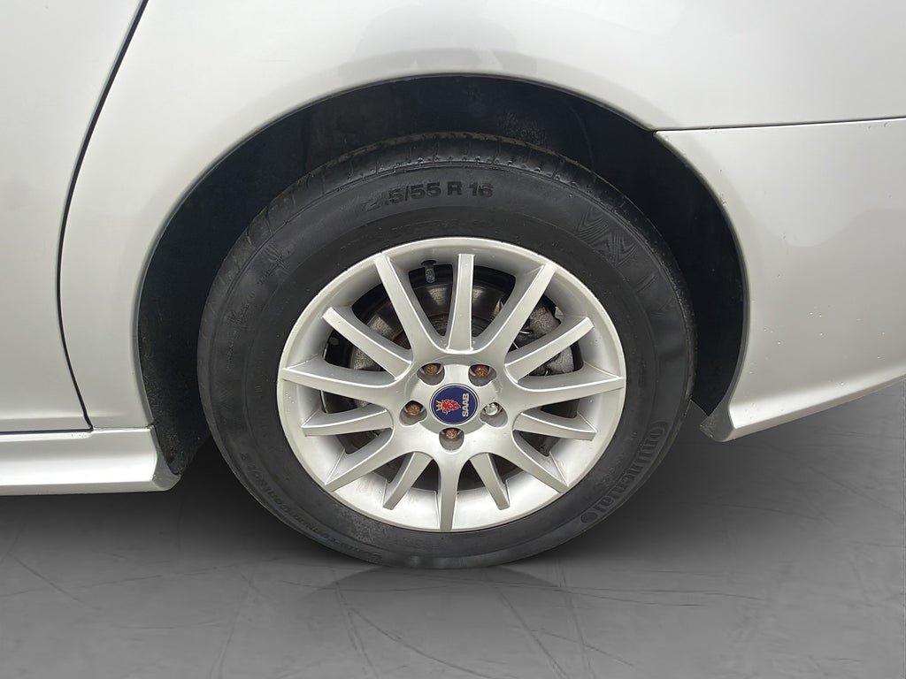 Vehicle Image 33