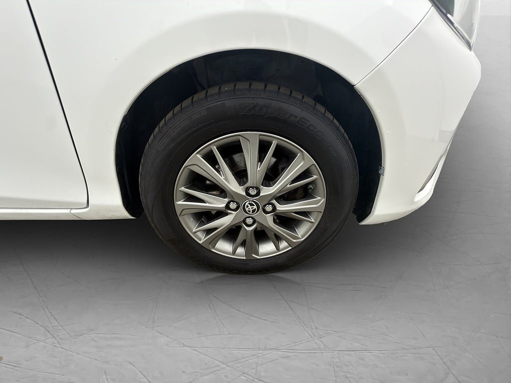 Vehicle Image 30