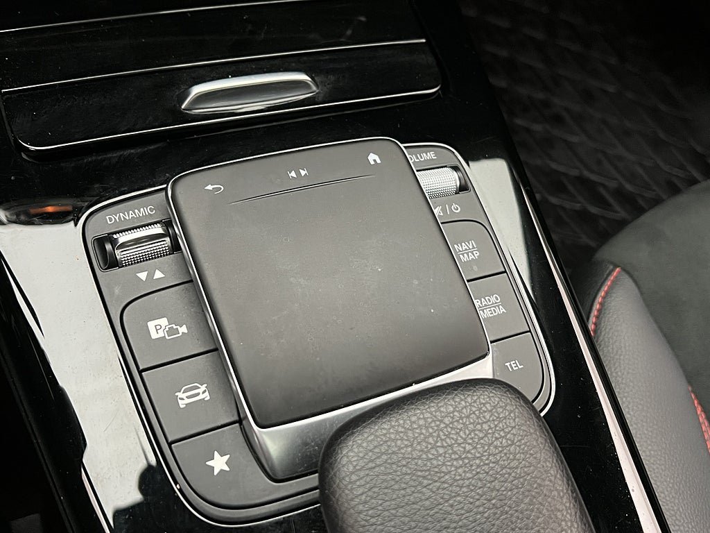 Vehicle Image 27