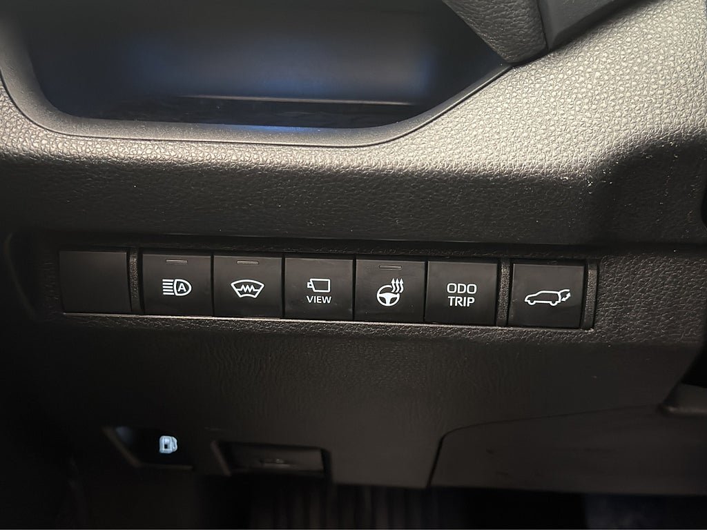 Vehicle Image 17