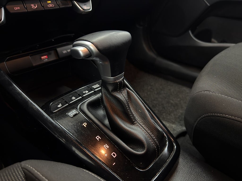 Vehicle Image 21