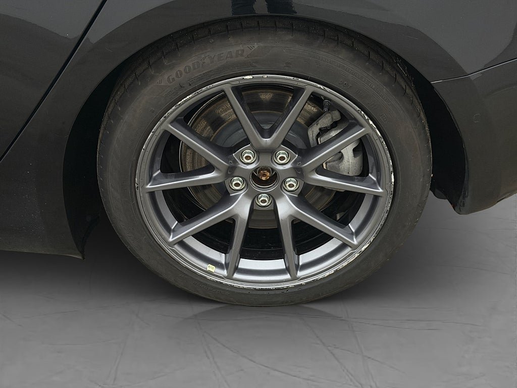 Vehicle Image 33