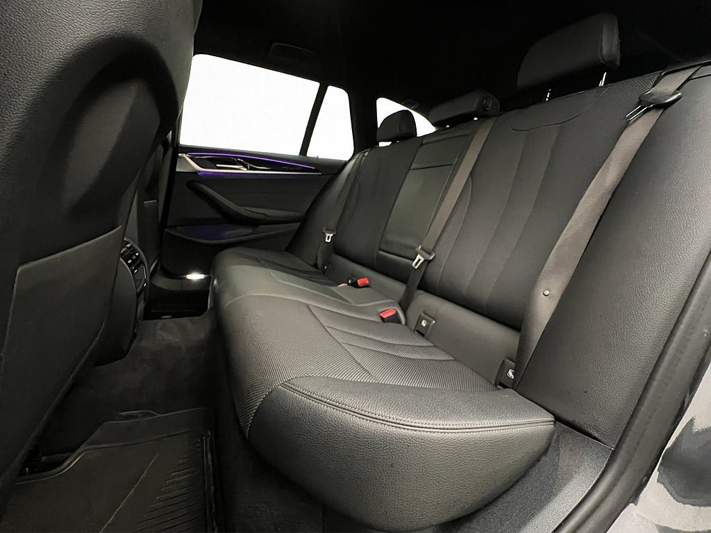 Vehicle Image 26
