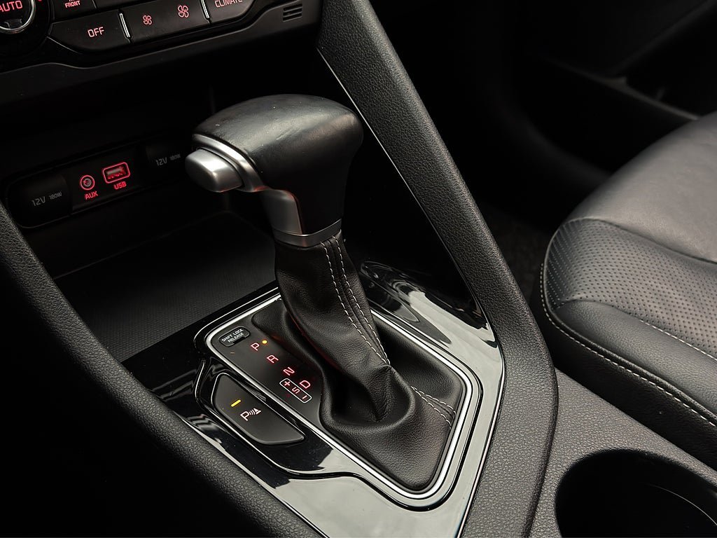 Vehicle Image 23