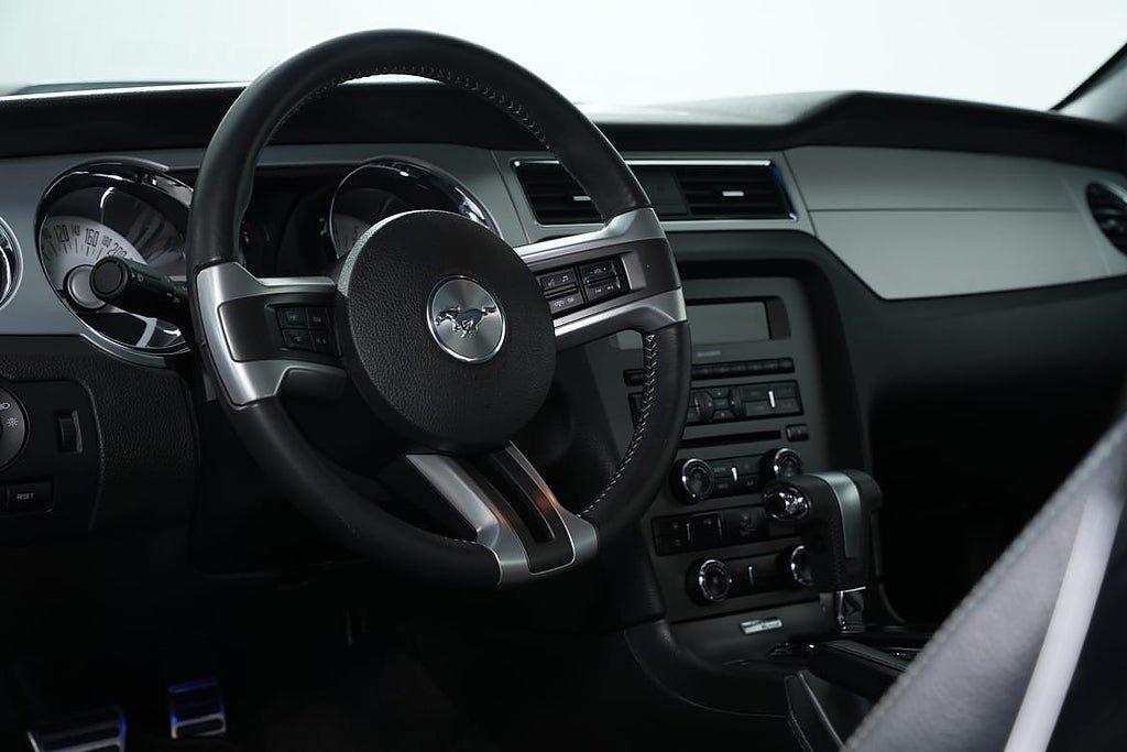 Vehicle Image 16