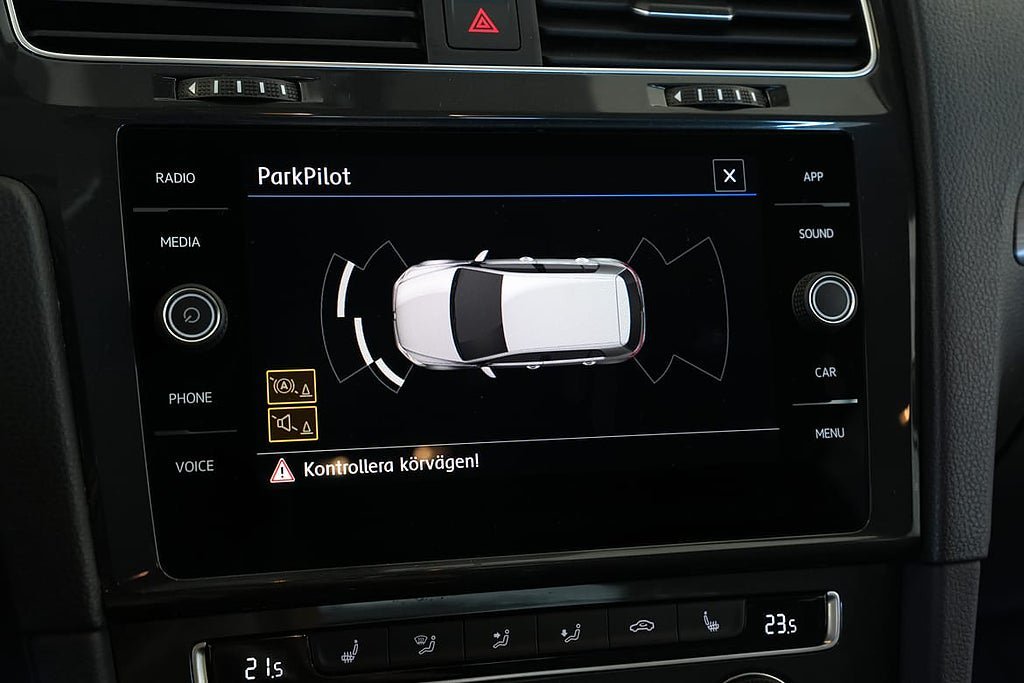 Vehicle Image 19