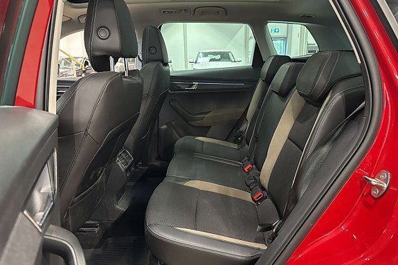 Vehicle Image 23