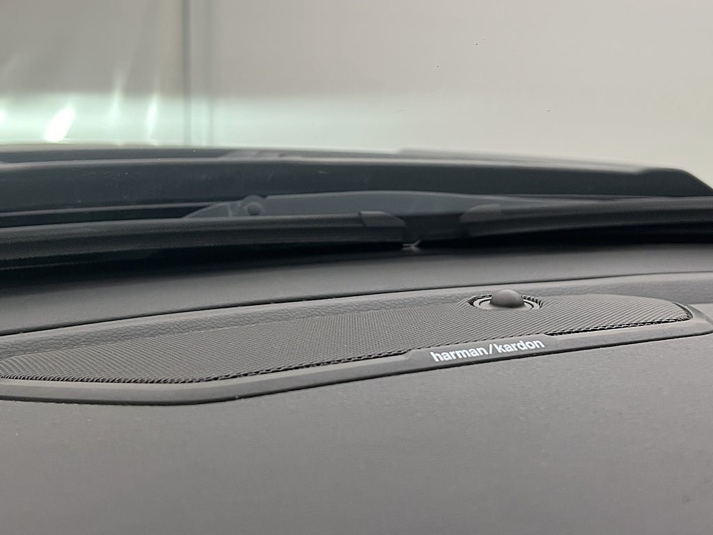 Vehicle Image 23