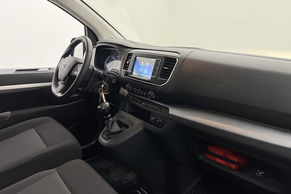 Vehicle Image 28