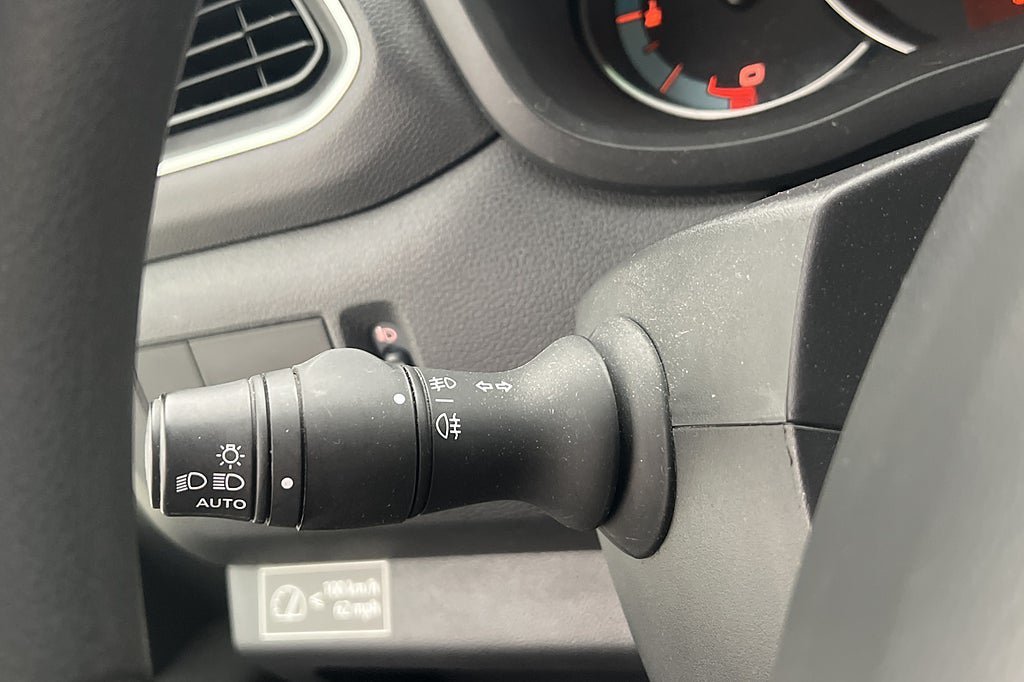 Vehicle Image 26