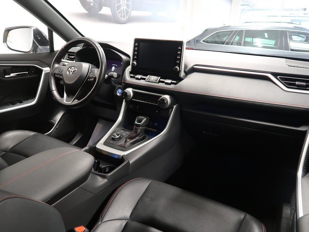 Vehicle Image 21