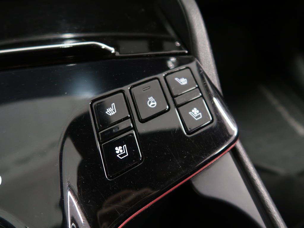 Vehicle Image 40