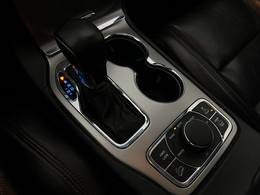 Vehicle Image 29
