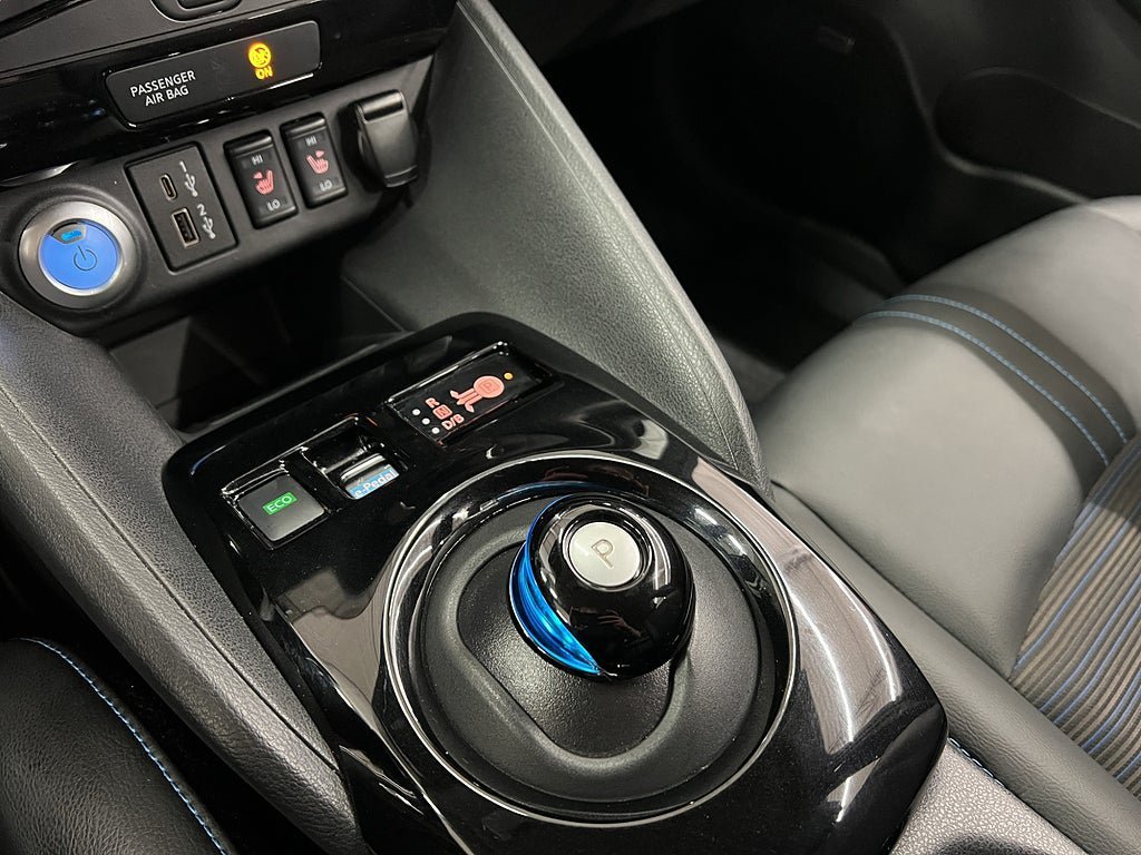 Vehicle Image 29