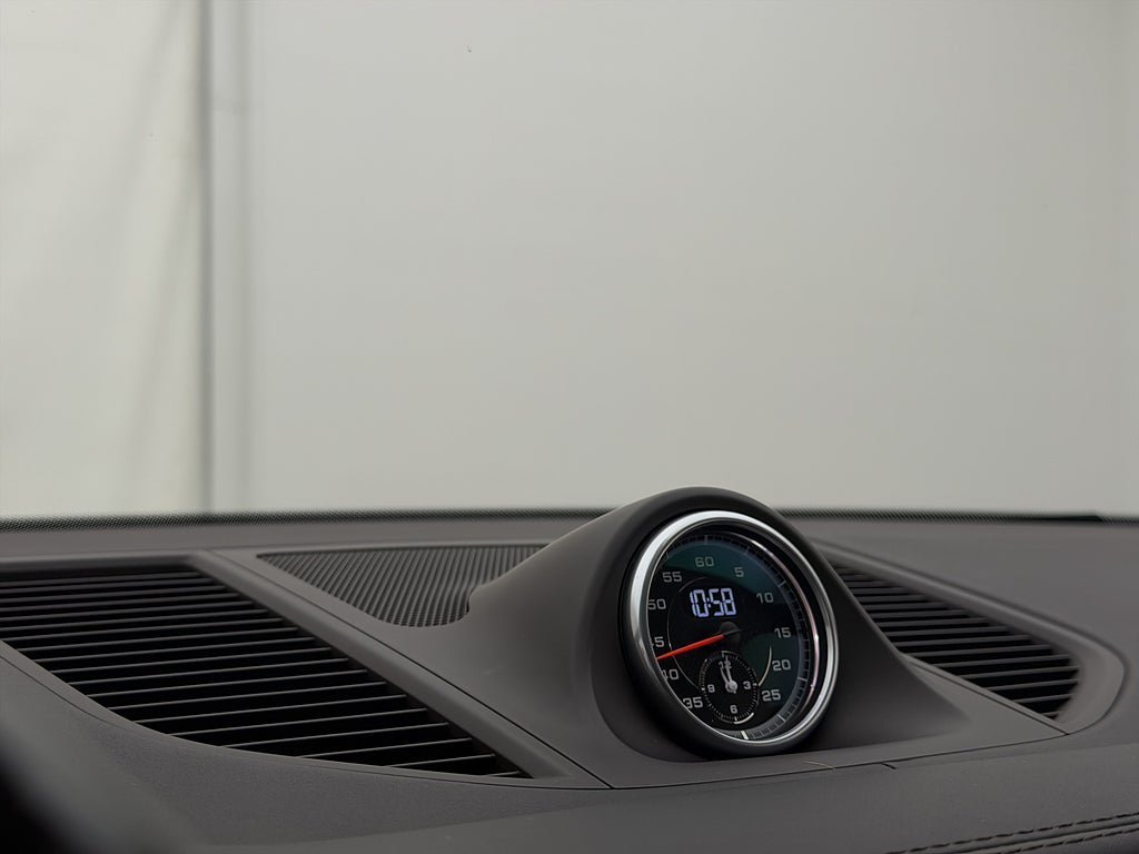 Vehicle Image 37