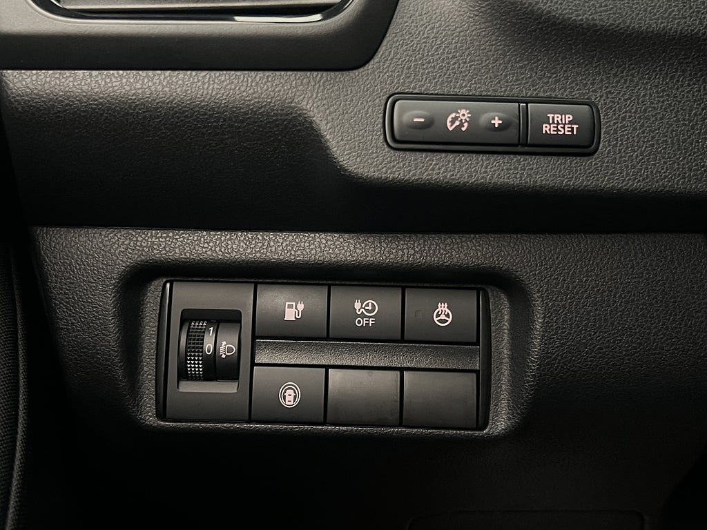 Vehicle Image 28