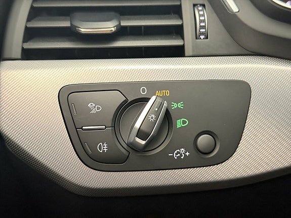 Vehicle Image 26