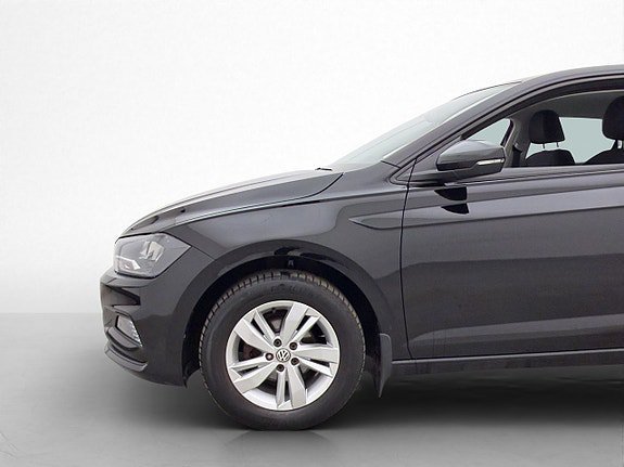 Vehicle Image 24