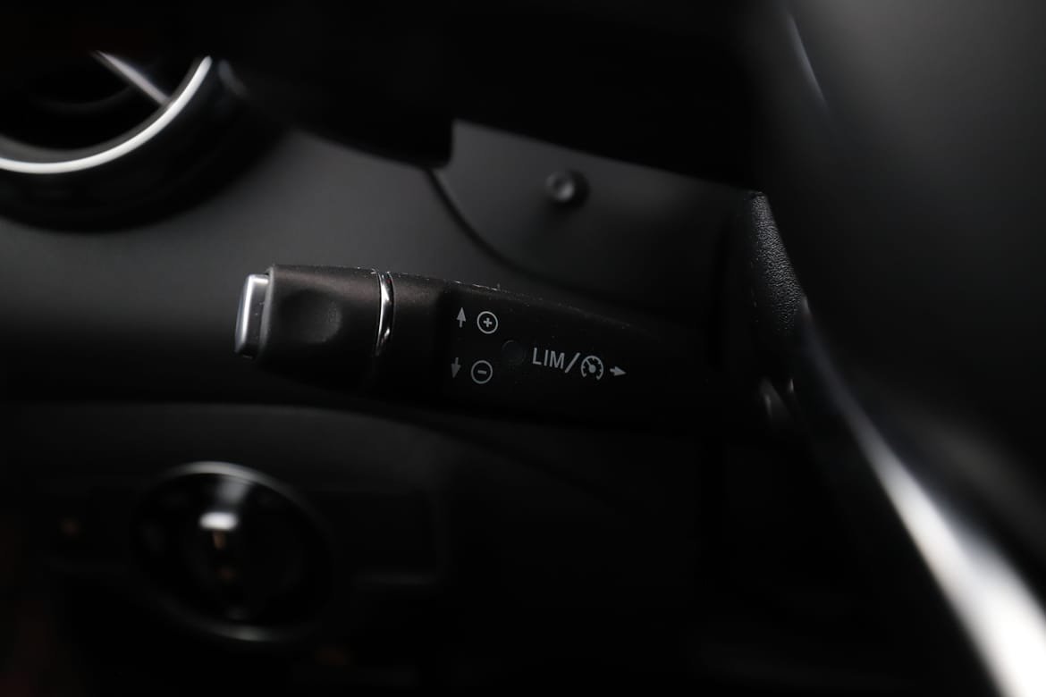Vehicle Image 38