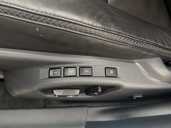 Vehicle Image 29