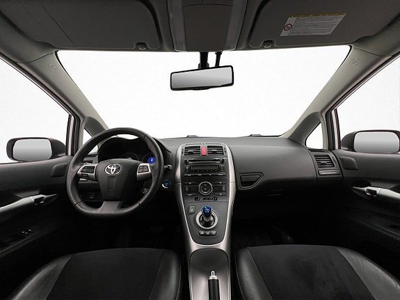 Vehicle Image 12