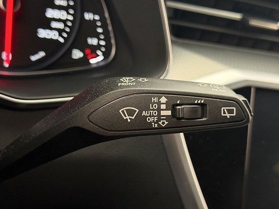 Vehicle Image 28