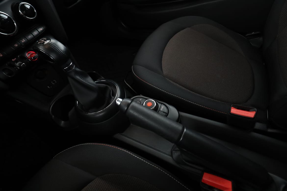 Vehicle Image 23