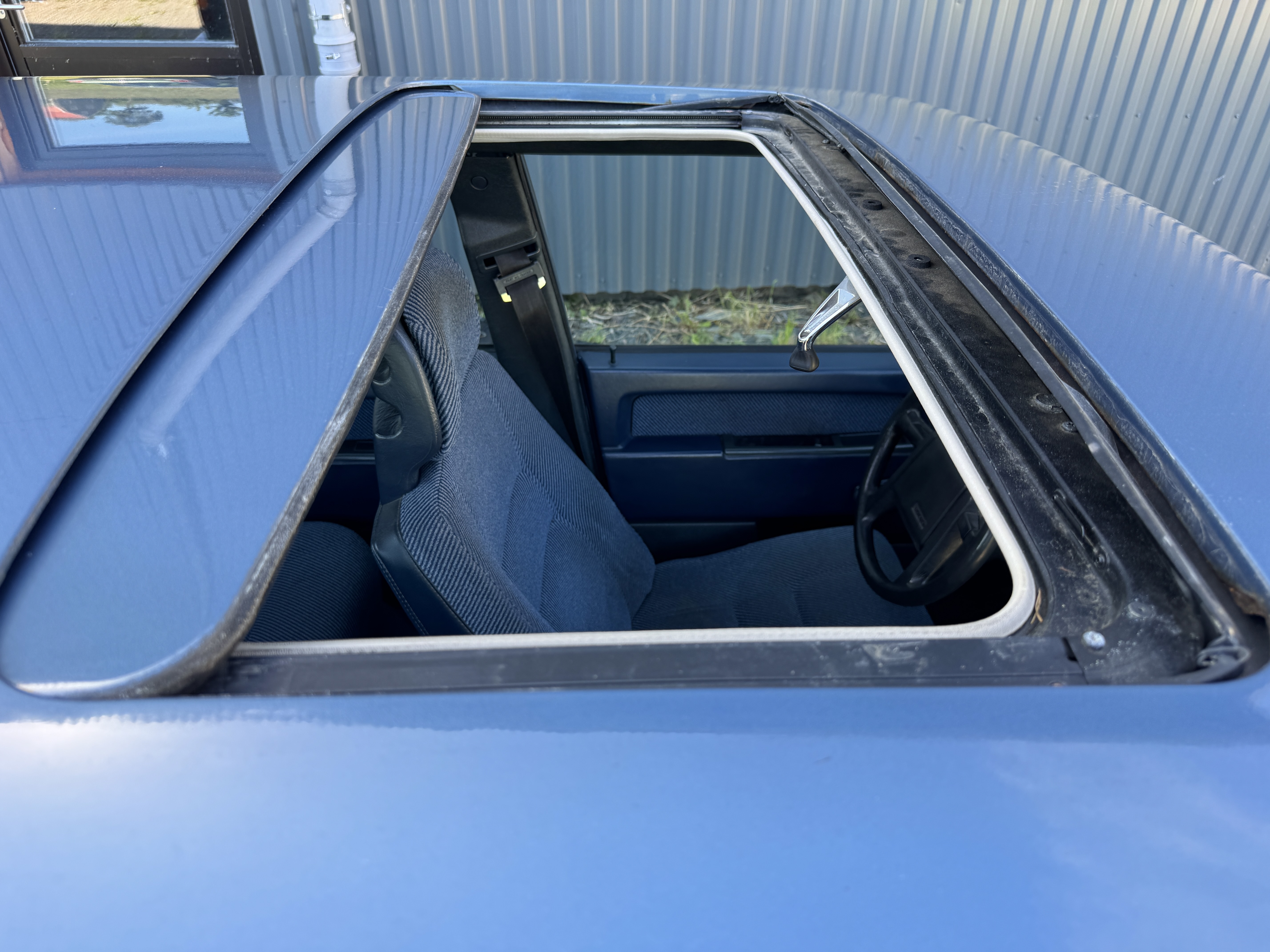 Vehicle Image 42