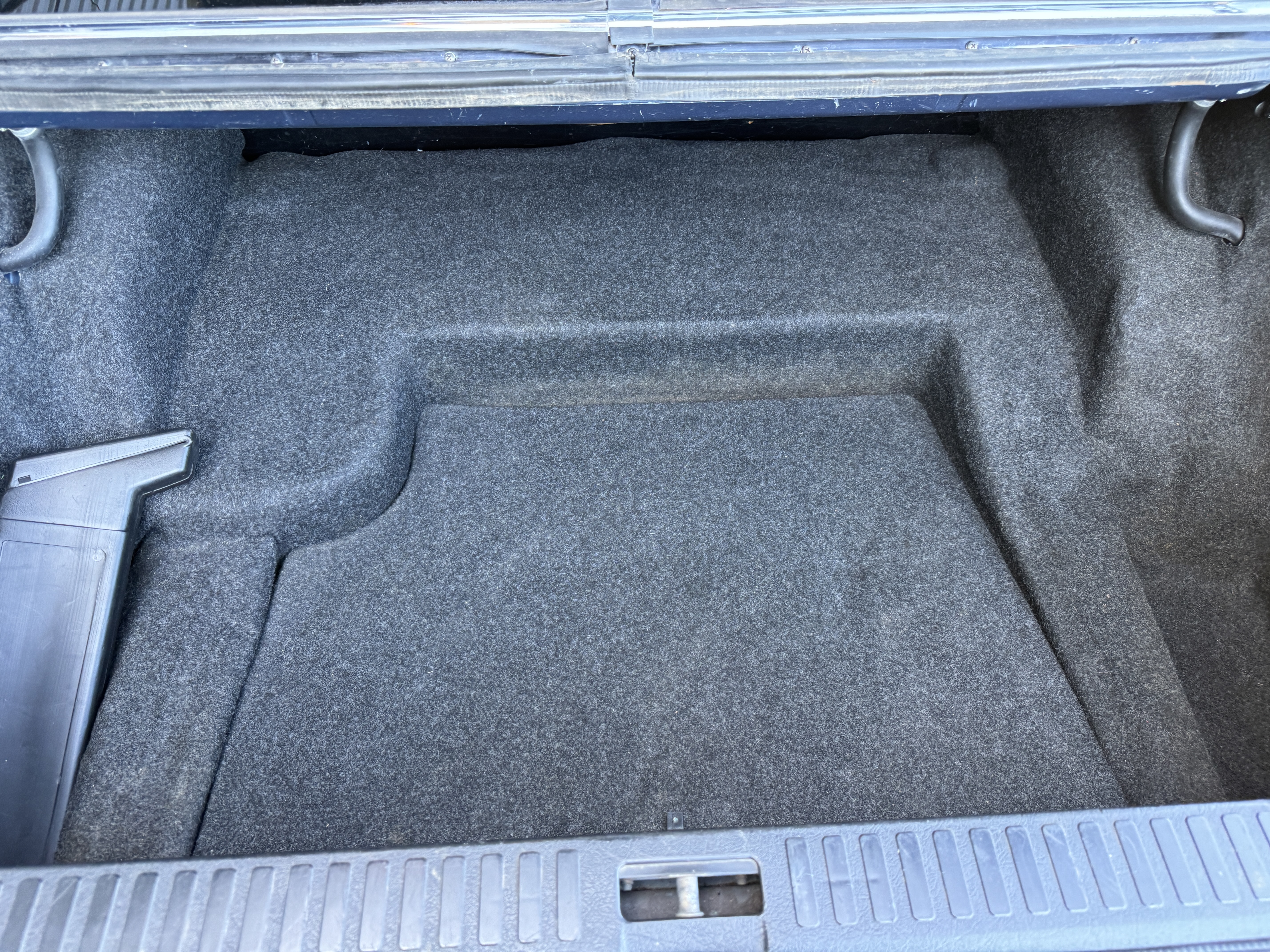 Vehicle Image 46