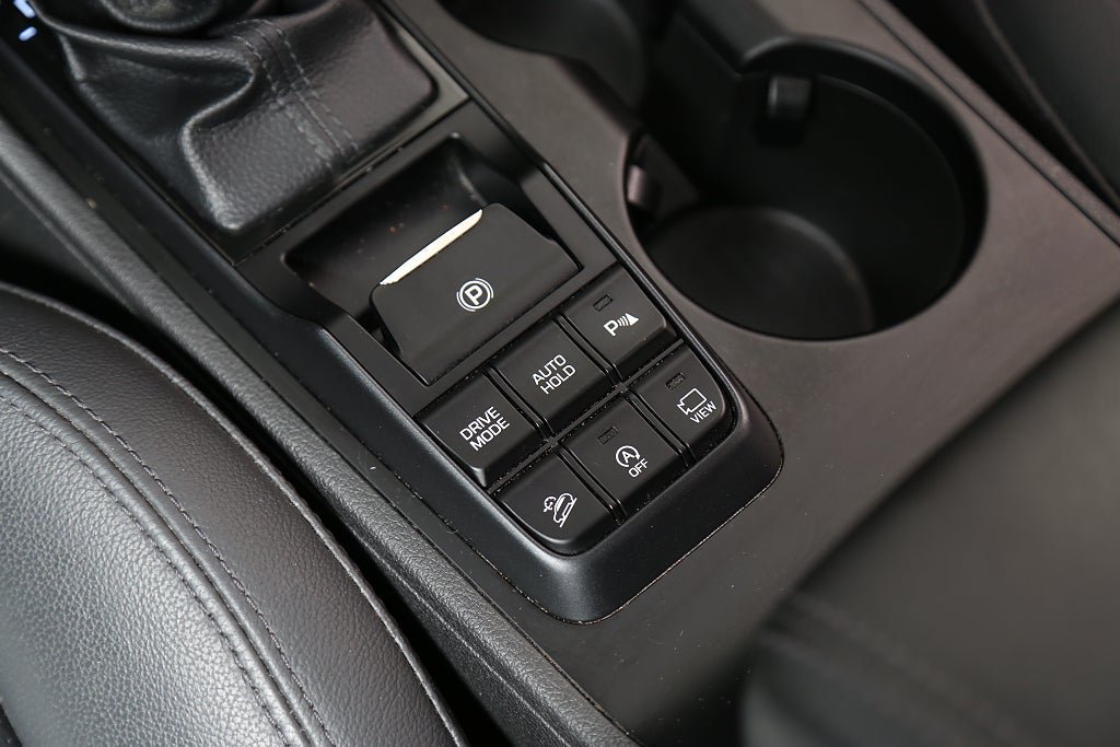 Vehicle Image 23