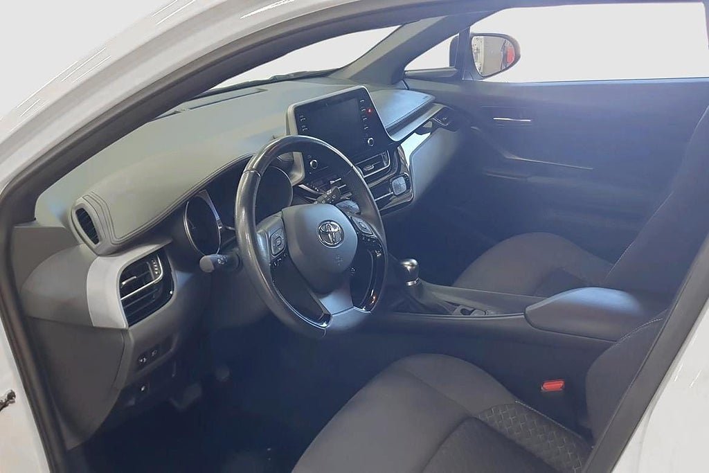 Vehicle Image 7