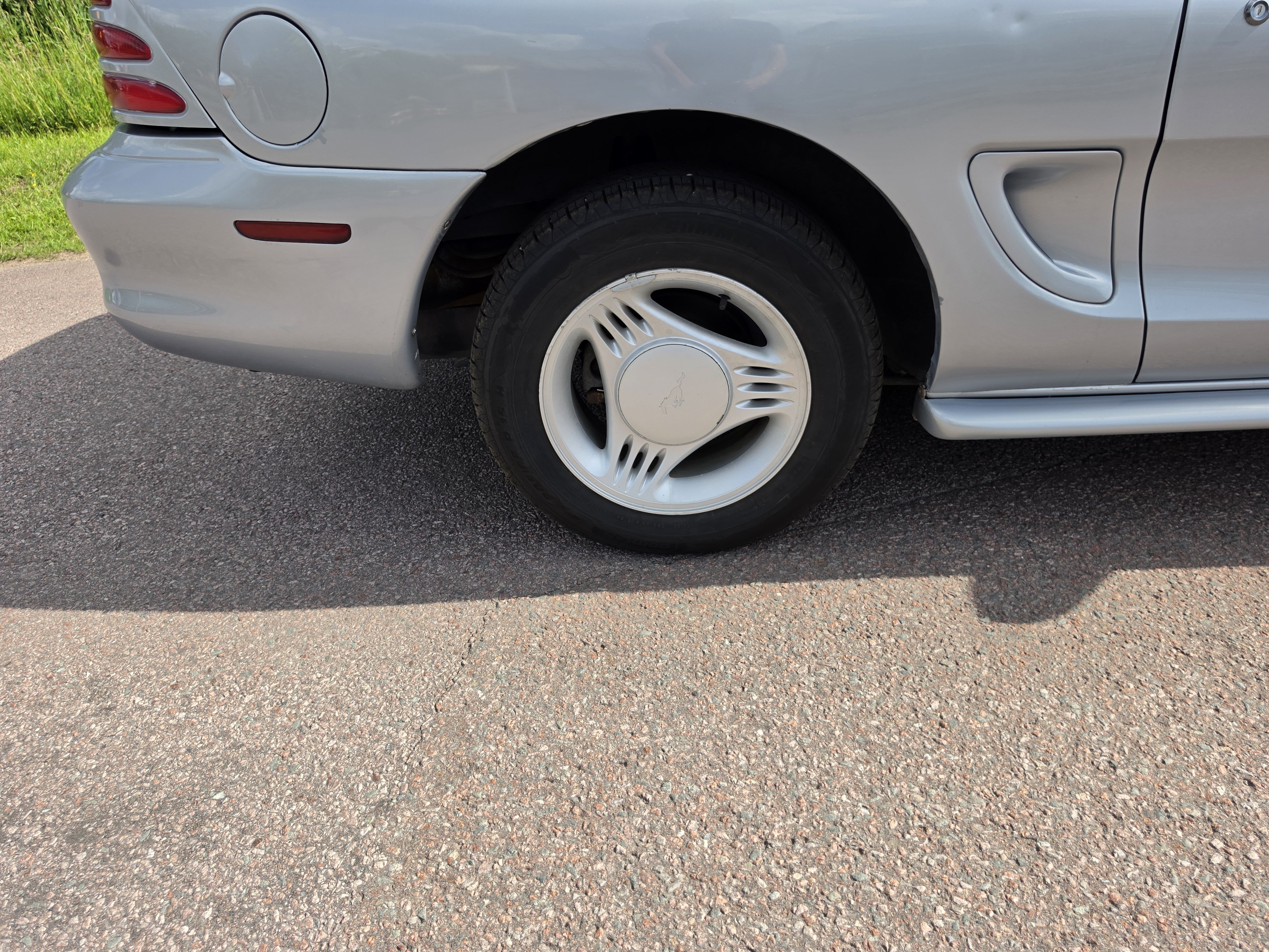 Vehicle Image 8