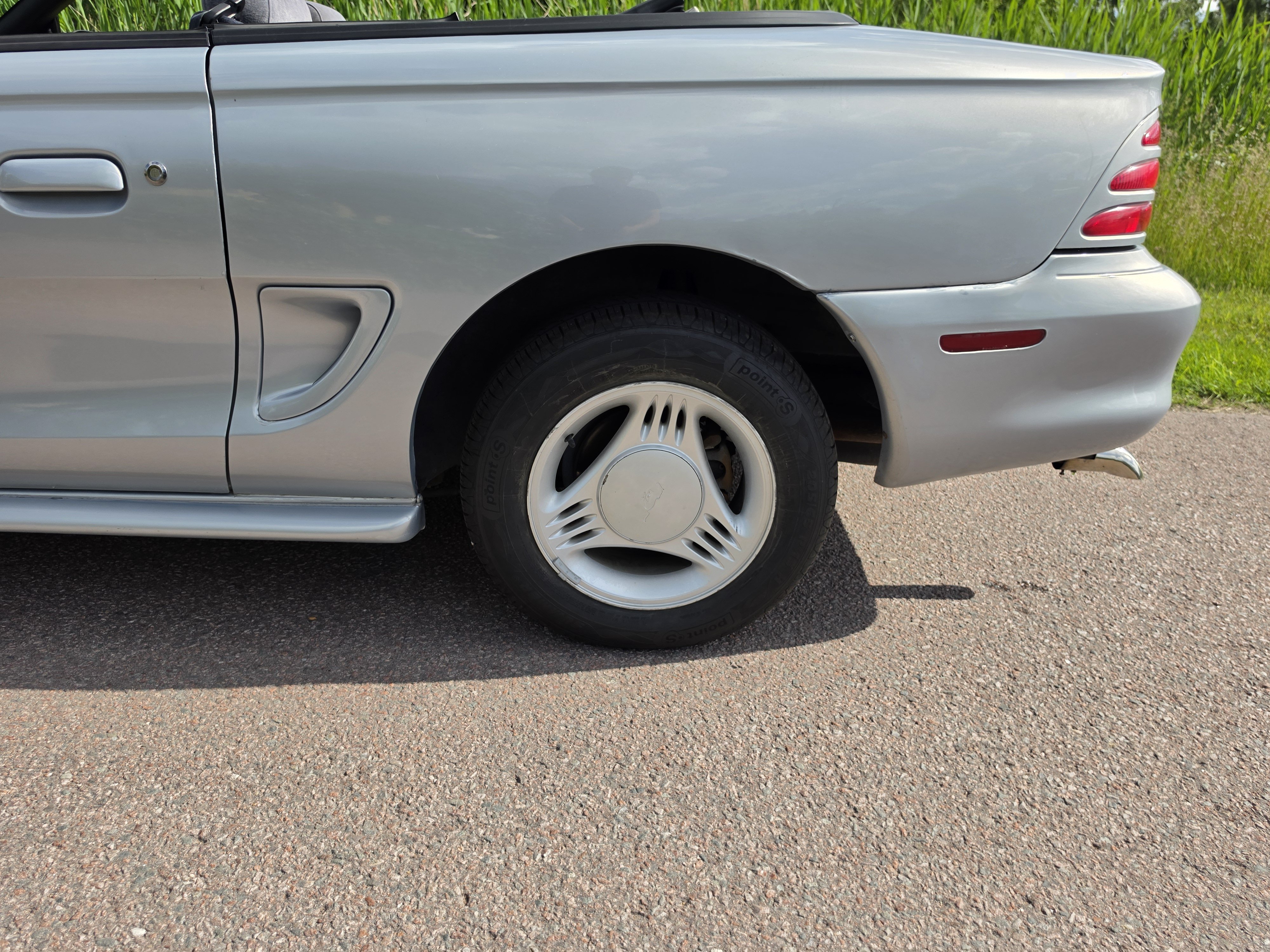 Vehicle Image 11