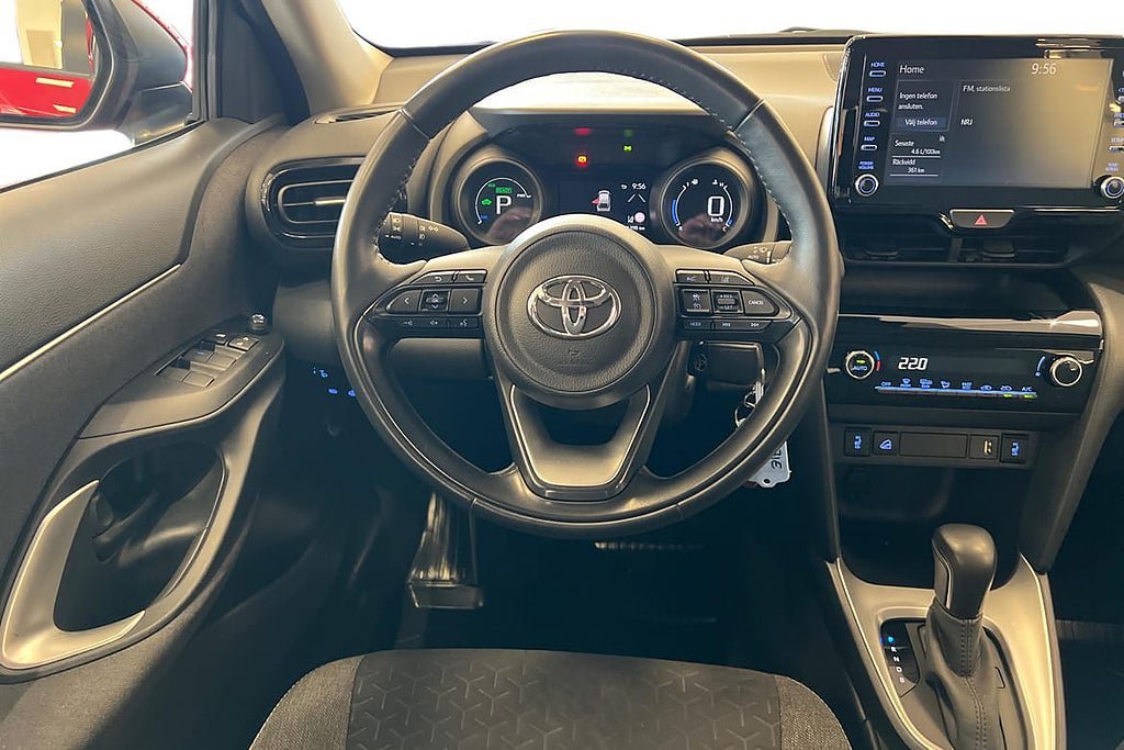 Vehicle Image 11
