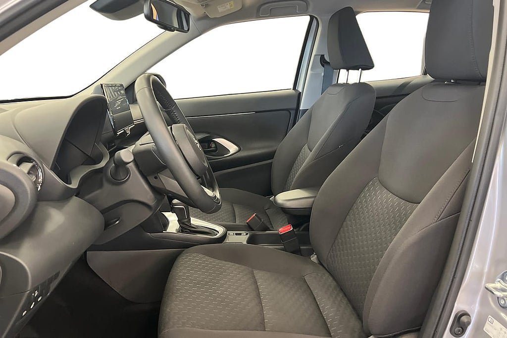 Vehicle Image 14