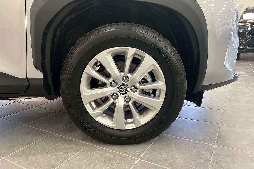 Vehicle Image 17